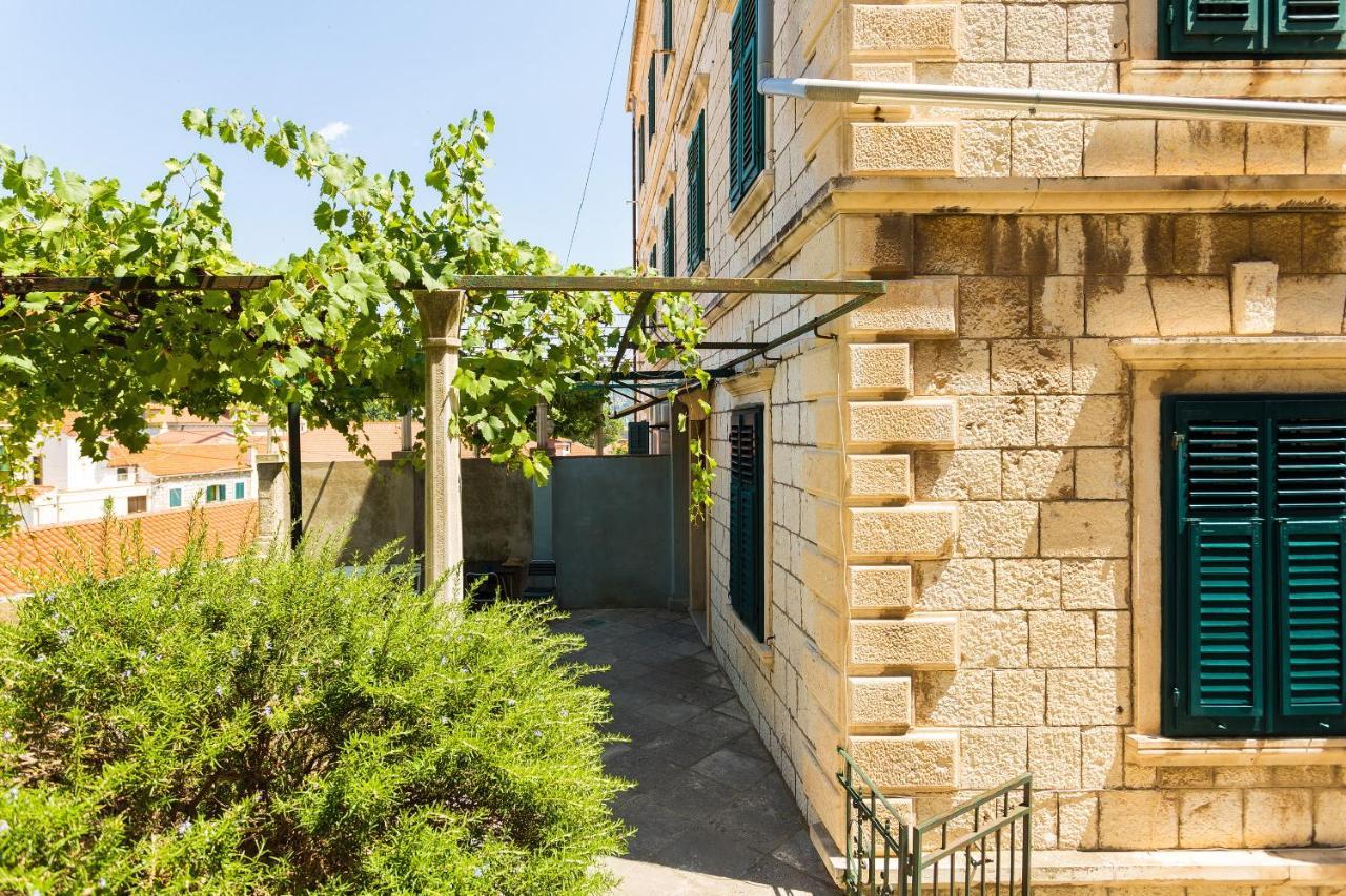 Apartment& Room Lukre / Apartment Lukre With Terrace Ντουμπρόβνικ Εξωτερικό φωτογραφία